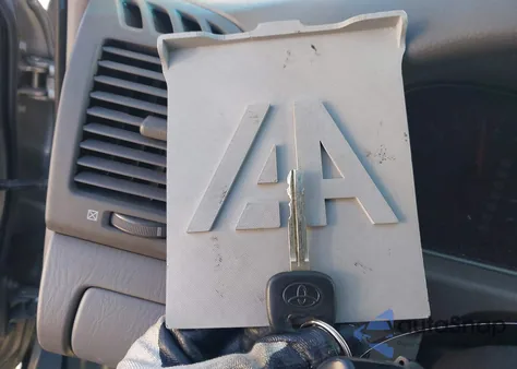 2005 Toyota Camry Le из США, поврежденный, VIN 4T1BE32K35U394728